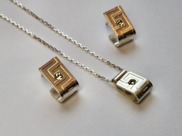 Silber 925 Schmuckset: Halskette und Ohrstecker - Design