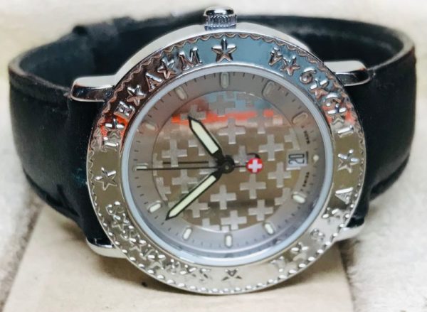 SWISS MADE Herrenuhr ( Quartz / 35 mm ) – Image 2